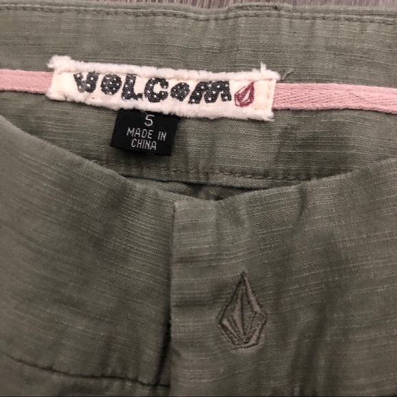 Volcom army green Bermuda shorts size 5 - Picture 3 of 3